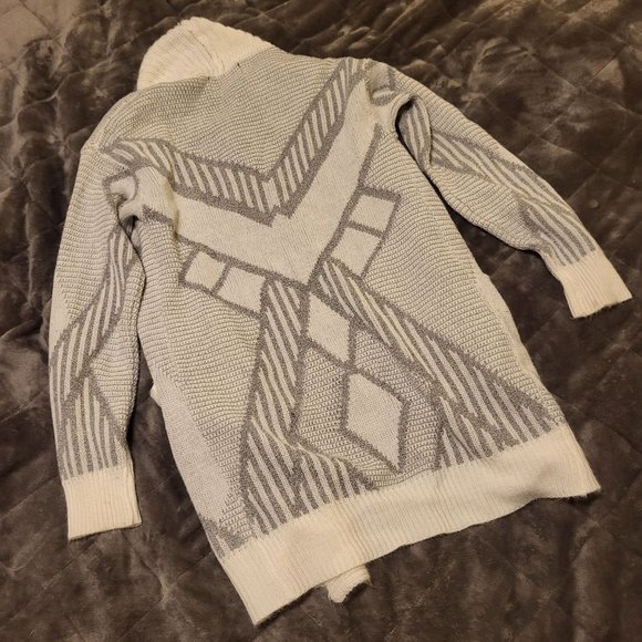 Lovemarks Women's Acrylic Cardigan, Gray & White, Size Medium - Picture 2 of 8